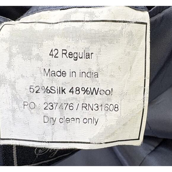 Jos A Bank Signature Collection Blue Grey Plaid Blazer Silk/Wool 4 Button 42R - Picture 6 of 9